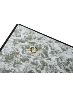 Boîte avec anneaux, fond noir, 26x19cm